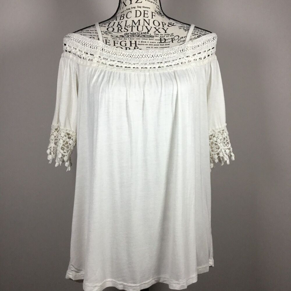 Creamy white crochet edge top cold shoulder spaghetti strap hippie beachy S